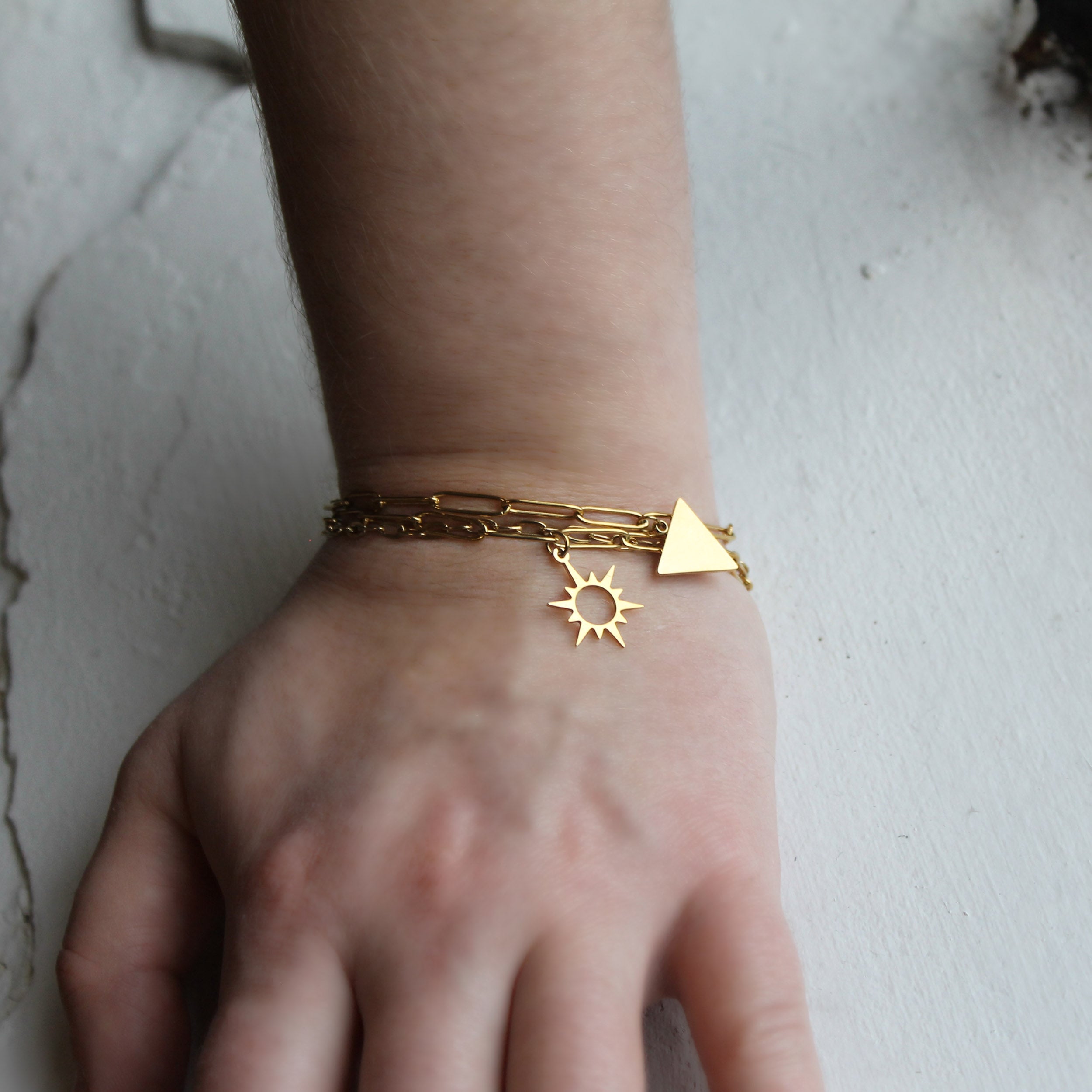 Simple & Chic Triangle Charm Bracelet